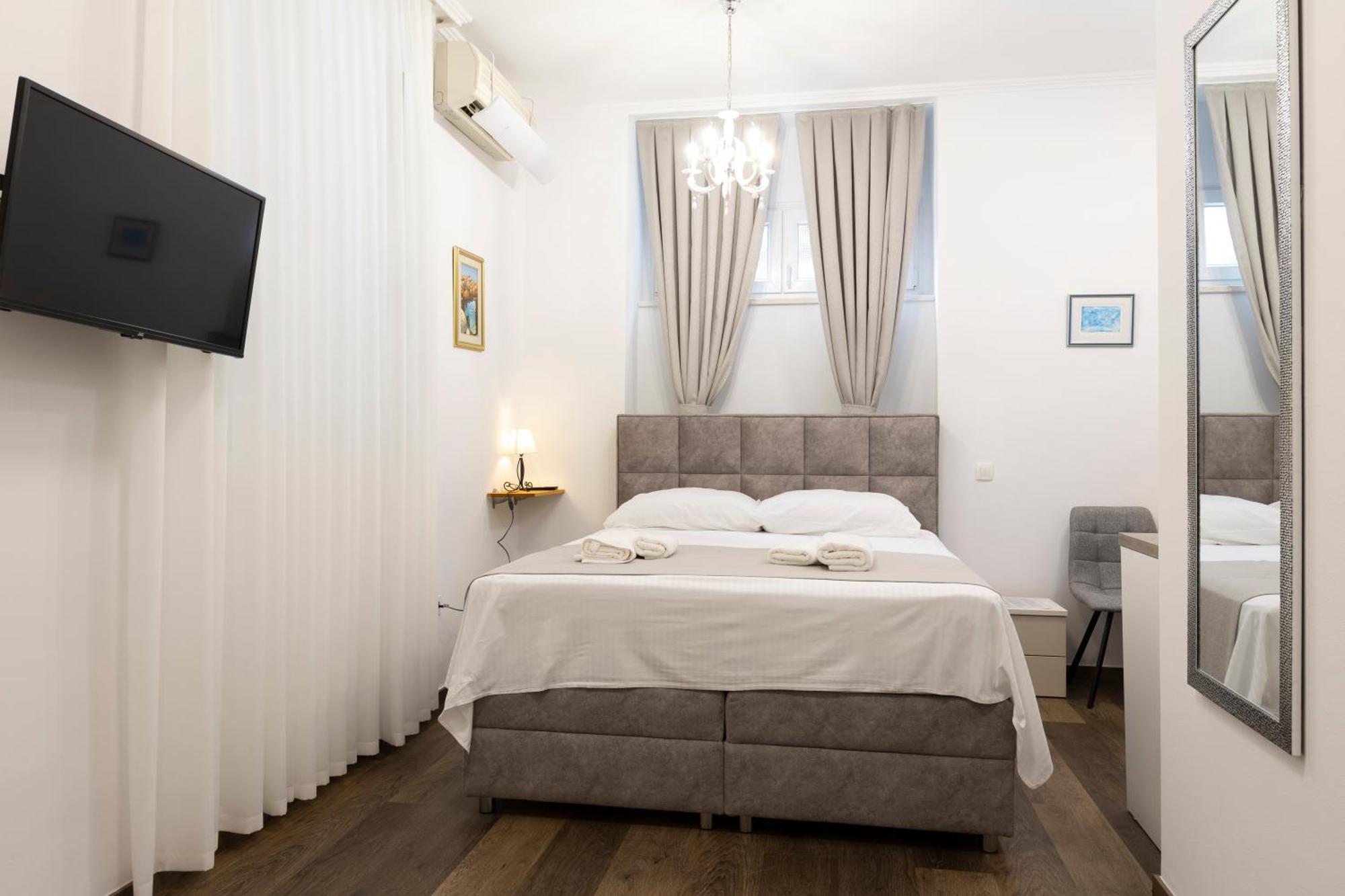 Split Varos Inn Eksteriør bilde
